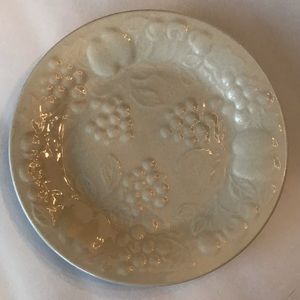 GIBSON Vintage China Raised Fruit Dessert Plate